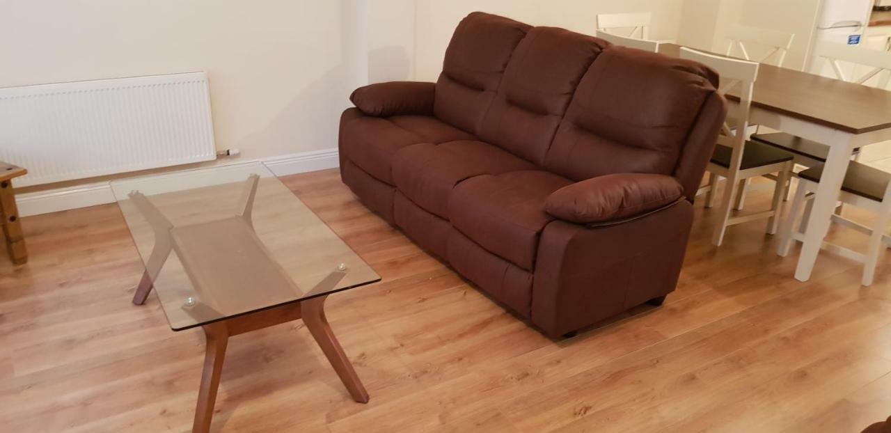 3 Bedroom Newly Furnished Cork City Exterior photo
